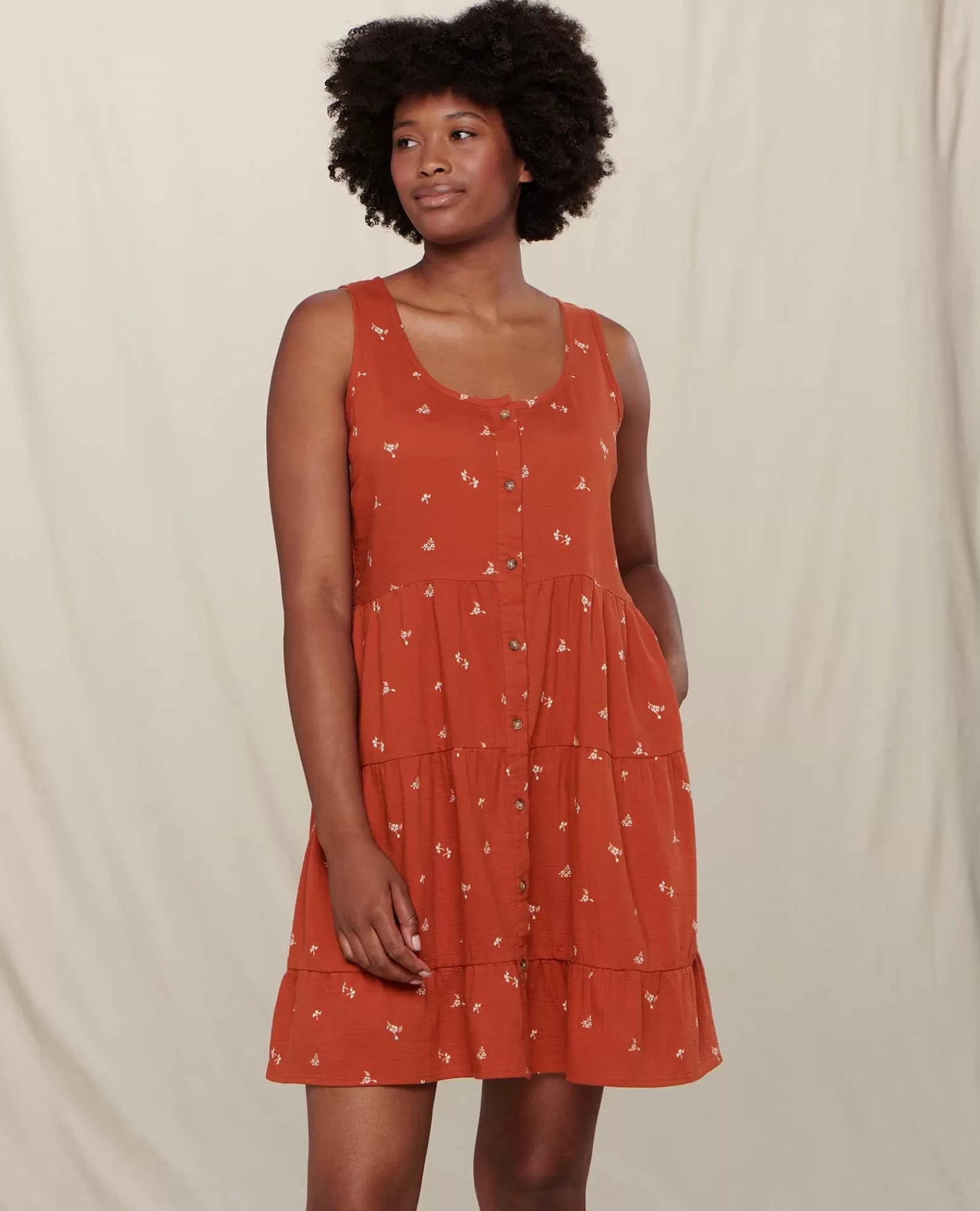Manzana Tiered Sleeveless Dress