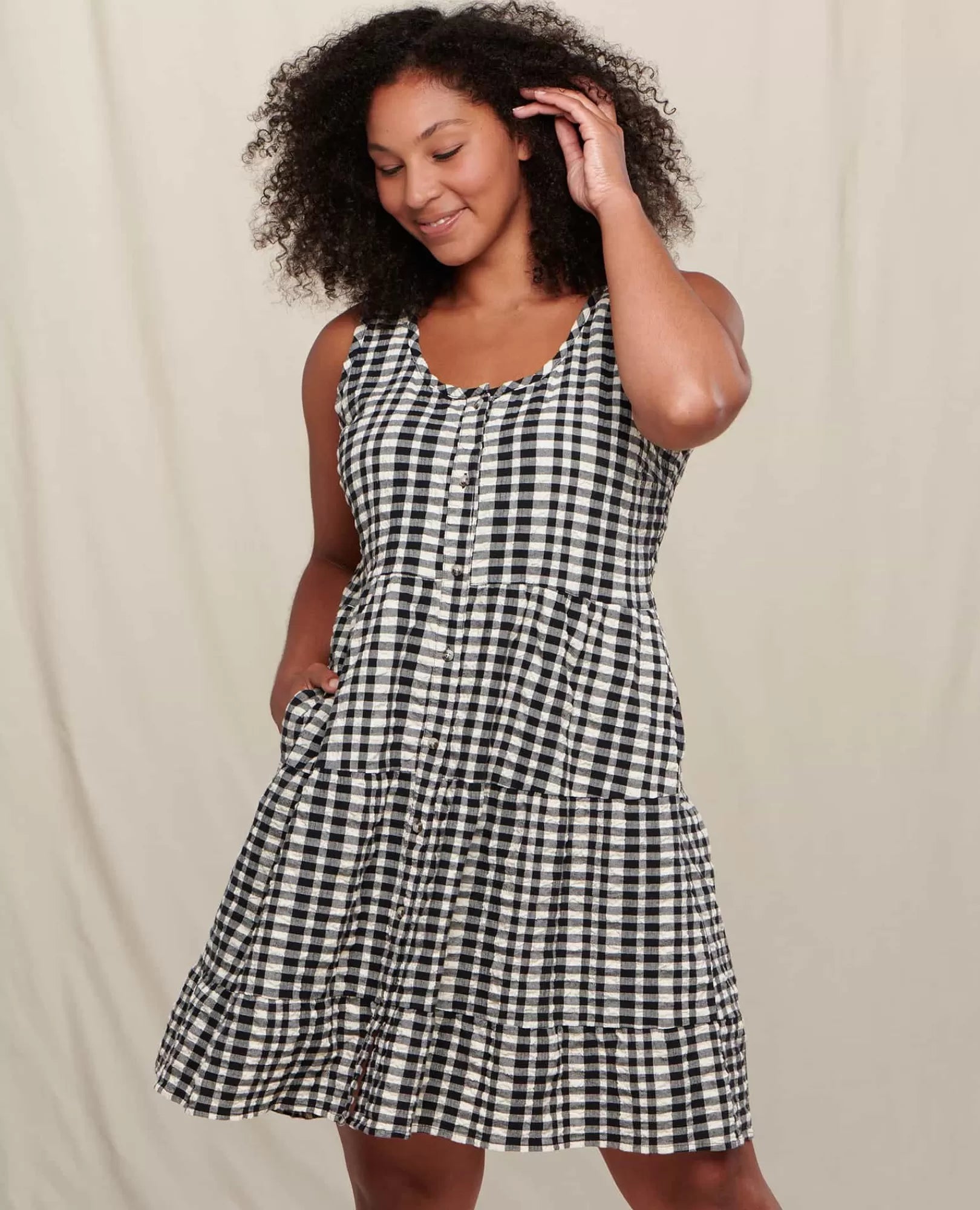 Manzana Tiered Sleeveless Dress
